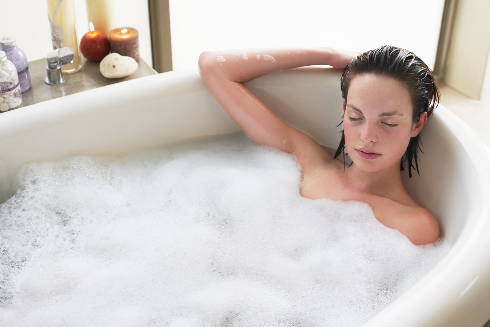 Hợp đồng sản xuất bọt cho bồn tắm
